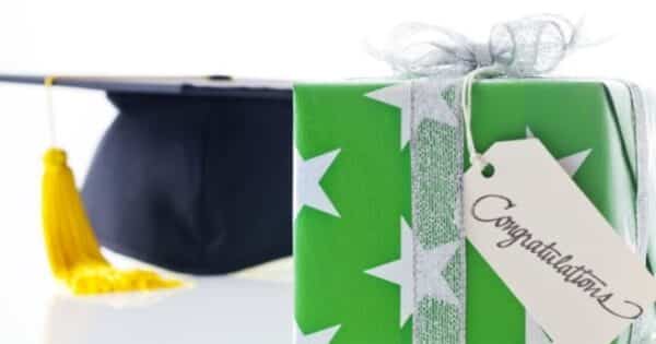 5 Thoughtful Graduation Gift Ideas for 2022