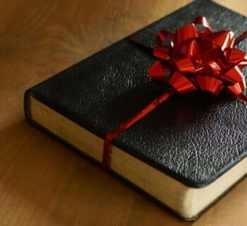 3 Ways To Congratulate Someone on a Religious Occasion