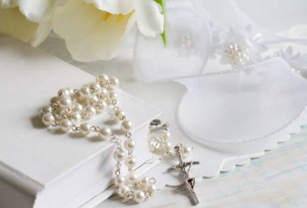 What Should Godparents Give for a Baptism Gift?