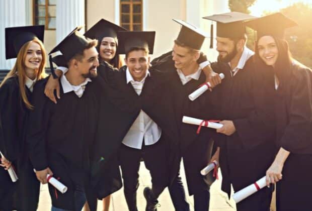 Guidelines for Throwing a Great Graduation Party